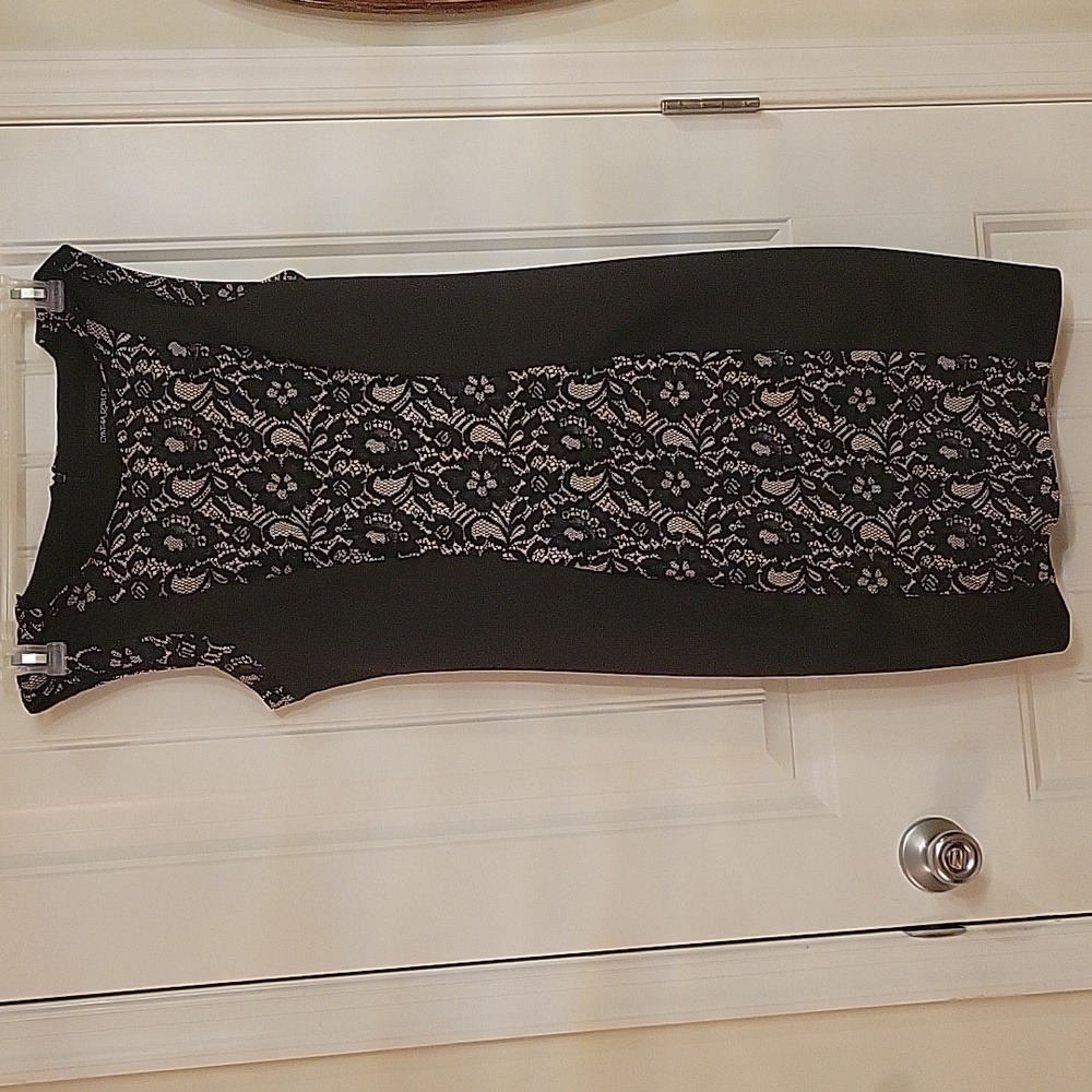 Cynthia Rowley Short Stretch Cap Sleeve Straight  Cocktail & Party Dress Sz 8.
